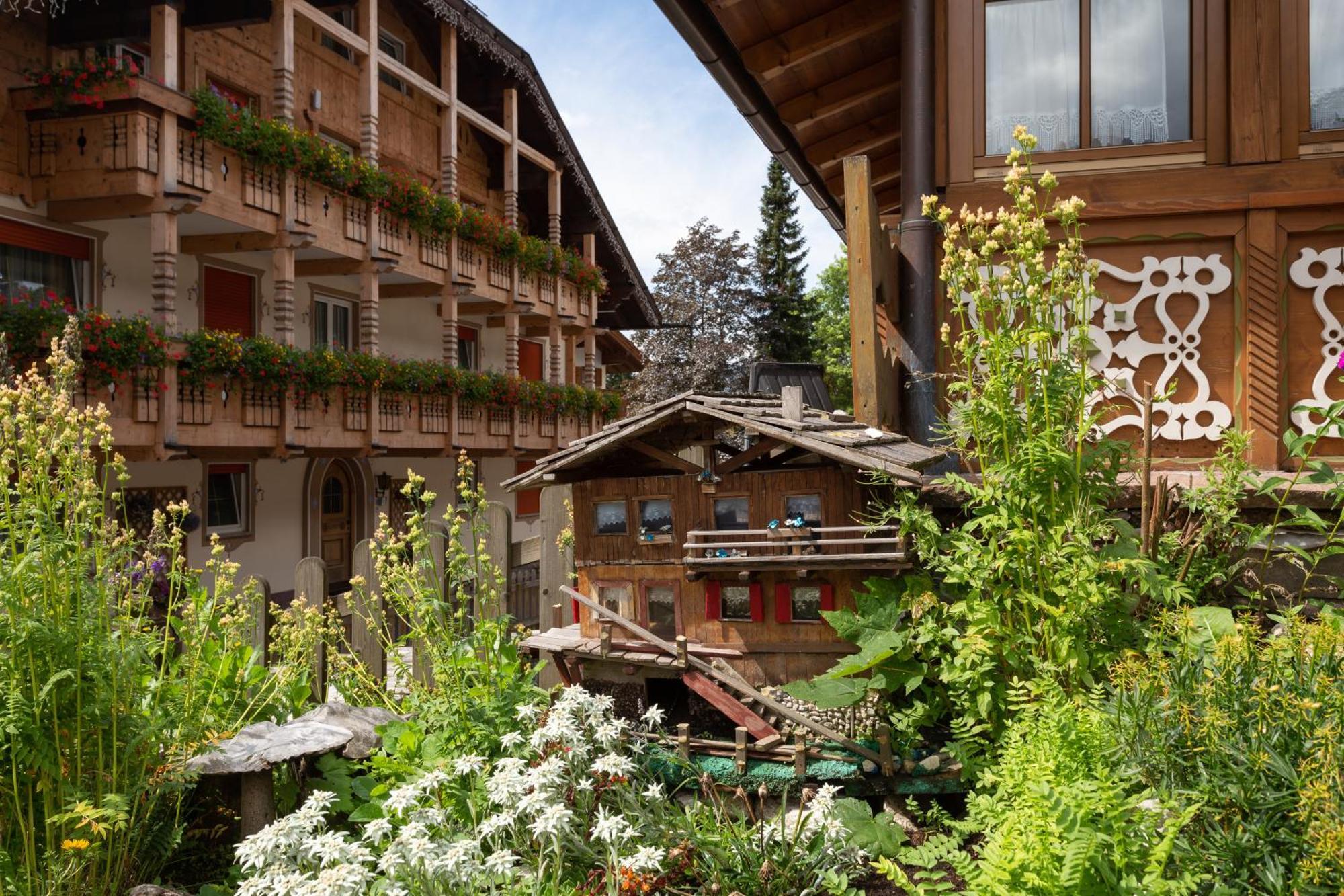 Appartamenti Ladina Campitello di Fassa Buitenkant foto