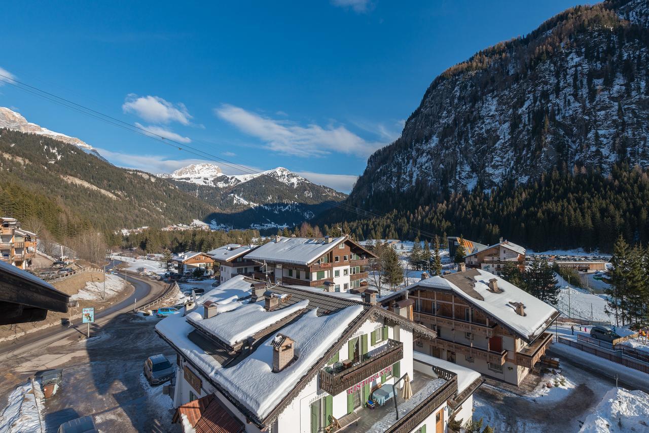 Appartamenti Ladina Campitello di Fassa Buitenkant foto