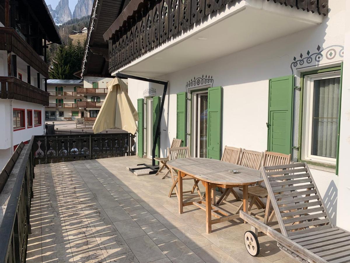 Appartamenti Ladina Campitello di Fassa Buitenkant foto